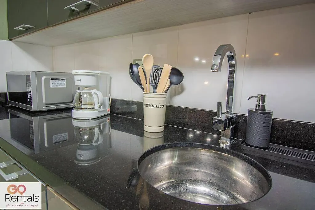Cozy Studio In Poblado, Parking, No Fee 1107 Μεντεγίν 0*,